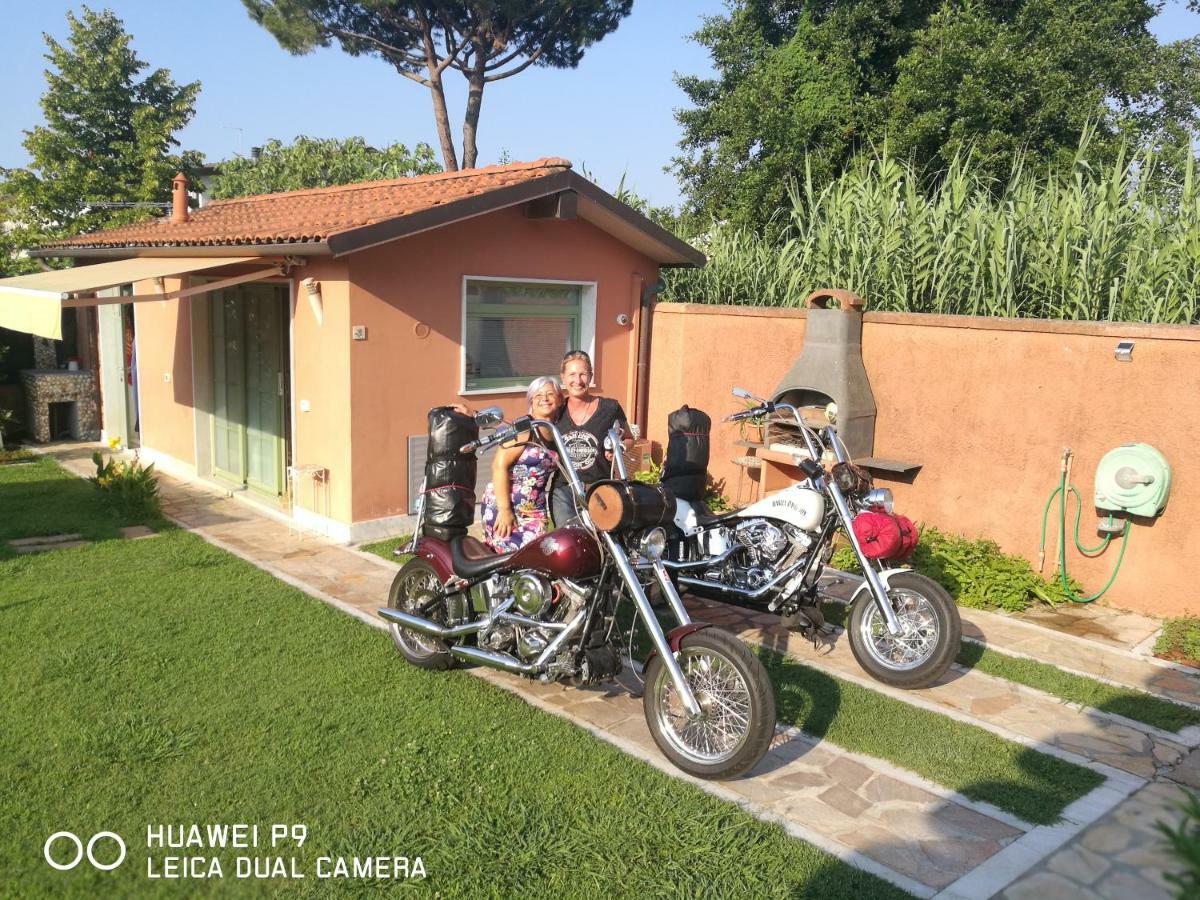 Giusy Bed And Breakfast Marina Di Carrara Extérieur photo